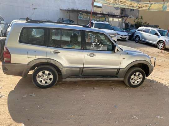 mitsubishi pajero image 7