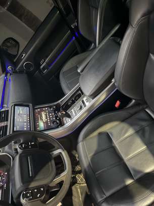 Range Rover HST 2021 image 11