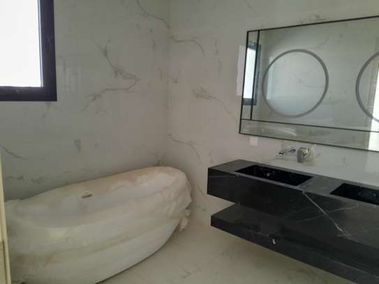 Ĺuxueux appartement F5 avec vue sur mer aux Almadies image 2