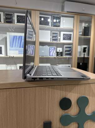 Dell Latitude 5450 - Intel Ultra 7 VPRO | 16GB RAM | 512 image 3