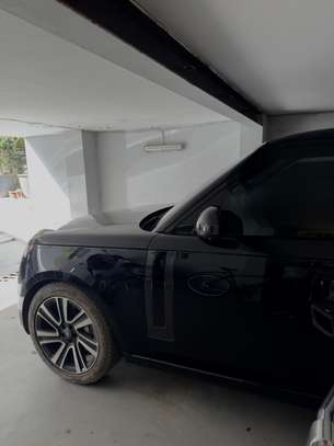 Range Rover P400 2023 (Prix légèrement négociable) image 5