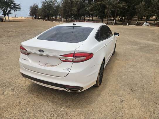Je vend ma Ford fusion 2017 automatique essence image 7
