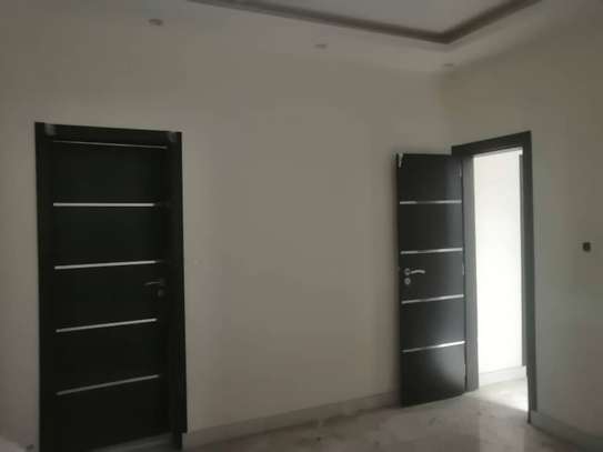 Appartement F3 à louer à Yoff près de la route image 8