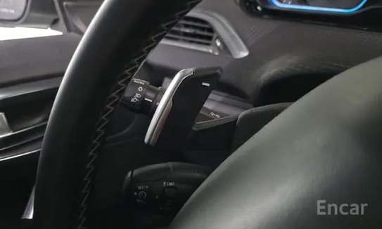 Peugeot 2008 année 2017 image 10