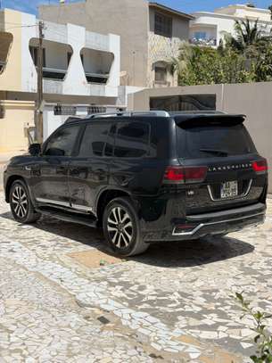 Toyota Land Cruiser V8 - Année *2021* - image 2