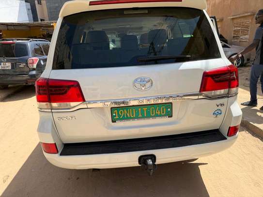 Toyota Land cruiser GXR 2017 image 7