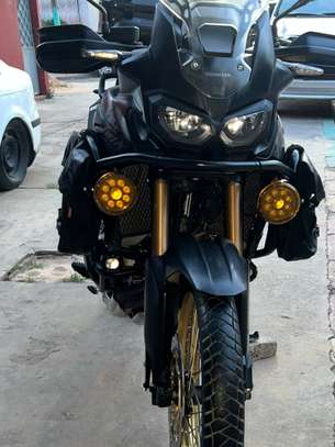 A vendre Honda Africa Twin 1000cm3 automatique image 5