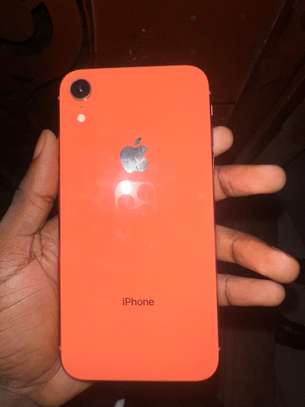 iPhone Xr 64go 0 message batterie 82% image 2
