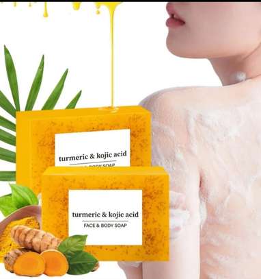Savon tumeric et kojic acid image 2