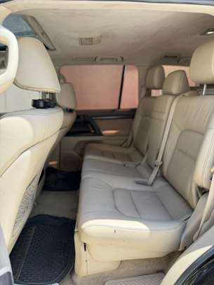 Toyota Land Cruiser V8 - Année *2021* - image 4