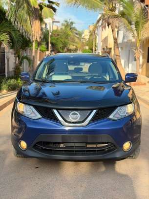 Nissan Qashqai SUV compact bleu faible kilométrage image 3