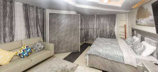 Appartement meublé à louer au Point E image 7