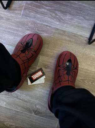 Crocs Marvel Spiderman image 2