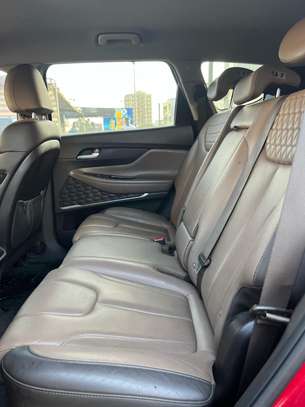 Hyundai Santa Fe image 5