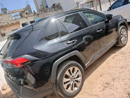 Toyota Rav4 essence automatique image 10