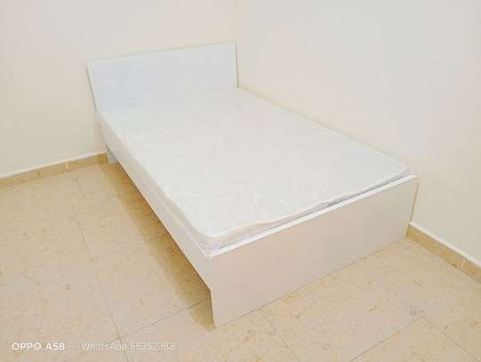 Lit simple blanc design moderne 90x190 cm image 2