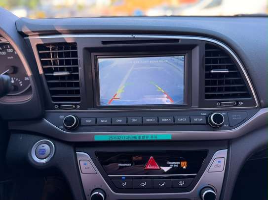 HYUNDAI AVANTE 2016 image 2
