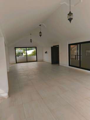 Grande villa a louer image 7