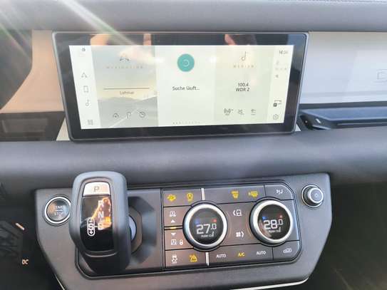 land rover defender diesel image 7