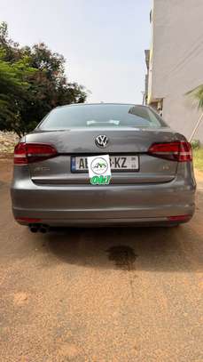 Location Volkswagen Jetta image 3