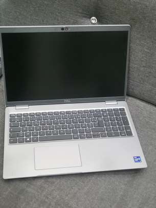 Dell Précision 3561 Core i9 11th gen 15pouce image 2