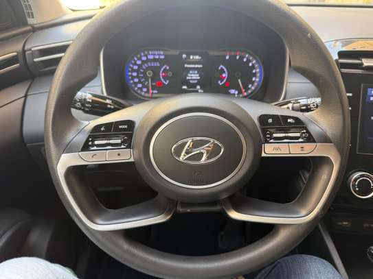 HYUNDAI TUCSON 2022 VENANT AUTOMATIQUE ESSENCE image 3