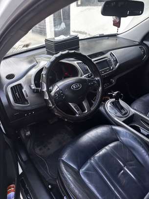 KIA SPORTAGE 2015 – Automatique, Essence, Cuir – 131 000 km image 10