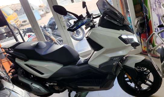 A vendre SYM ADX 300 image 4
