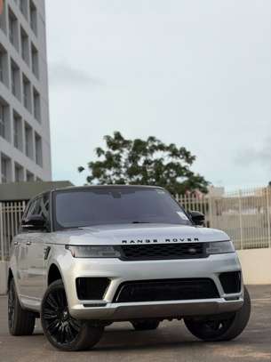 Range Rover sport image 5