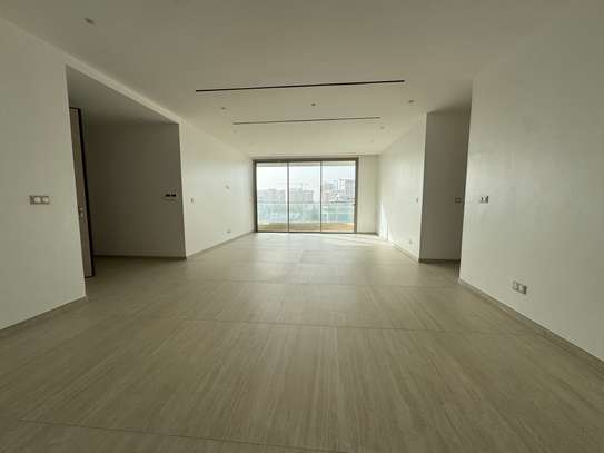 Appartement à vendre aux Almadie de 2 chambres salon image 2