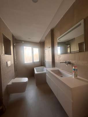 Appartement F4 de Haut Standing au Virage image 6