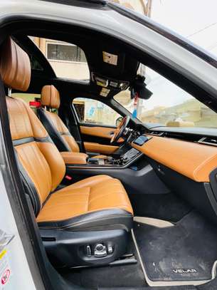 Range Rover Velar 2018 image 9