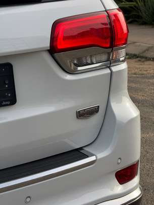 Jeep Grand Cherokee 4x4 SUV blanc spacieux image 13