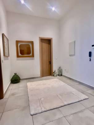 Appartement neuf de luxe à louer aux almadies route meridien image 3