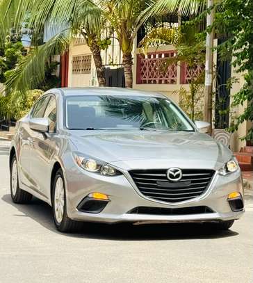 Mazda M3 2016 image 3