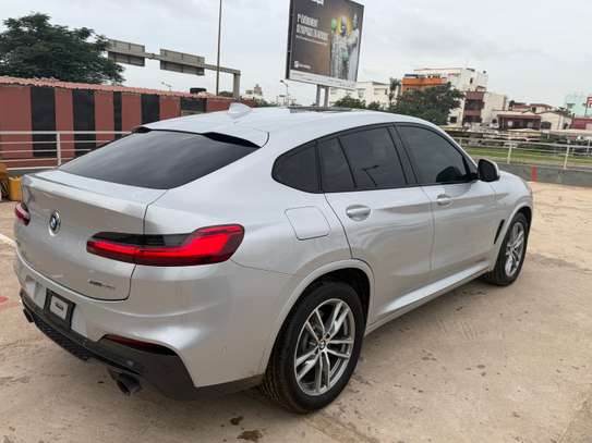 BMW X4 xDrive30i image 10