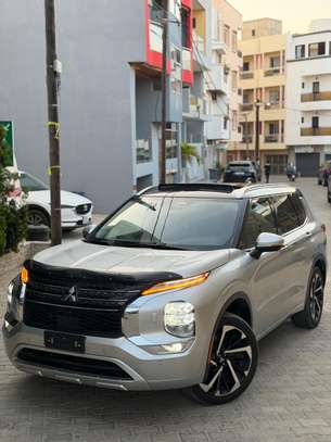 MITSUBISHI  OUTLANDER Année 2024 image 6