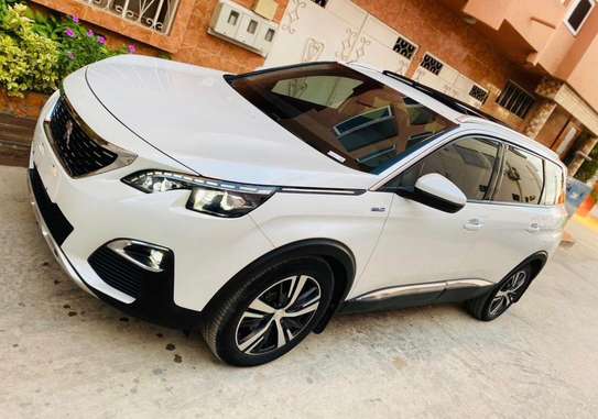 Peugeot 5008 GT image 2