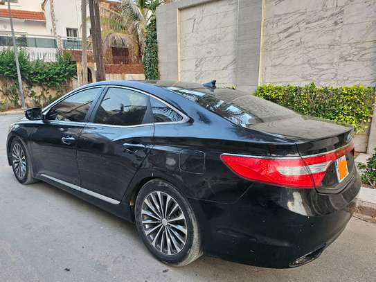 Hyundai grandeur image 2