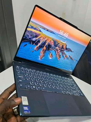 Lenovo premium image 3