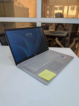 HP laptop 17 i5 11ieme 8gb de ram 256 image 3