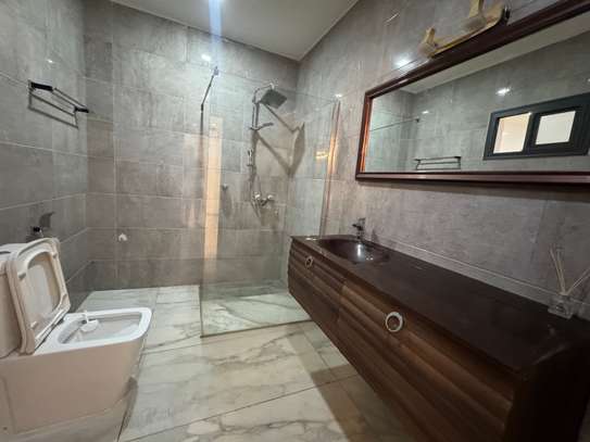 Maison à louer à Mermoz Sotrac image 7