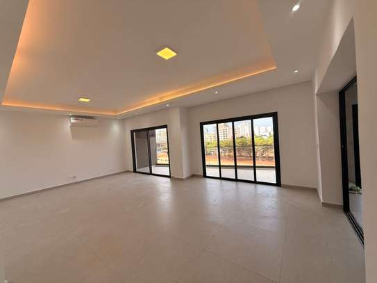 grand appartement standing à louer image 8