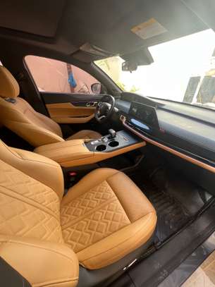 Changan UNI-K — SUV rare • Toit pano • Garanti image 12