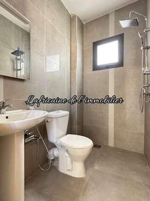 À louer – Superbe appartement F4 vue/mer à Yoff Océan image 13