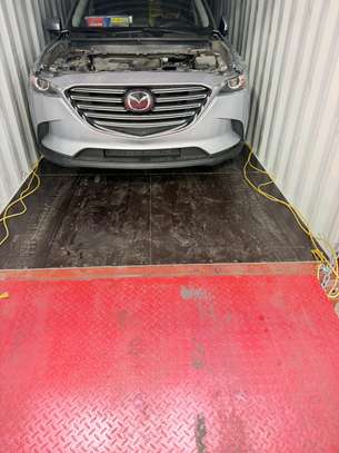 Mazda CX-9 image 10