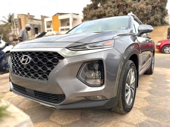 Hyundai Santa Fe Luxury image 2