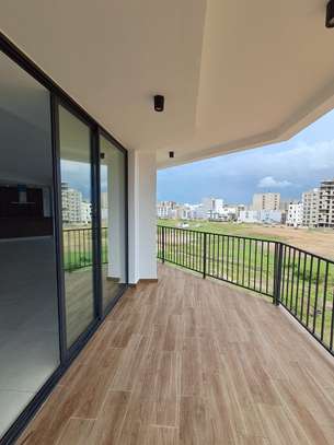 NGOR ZONE DE RECASEMENT : 220 M2 DE LUMINOSITÉ image 3