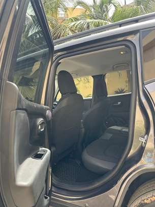 Jeep Renegade 2017 image 9