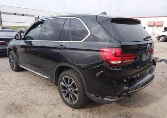 BMW X5 sous douane image 5